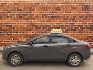 Автомобиль инструктора Lada Vesta
