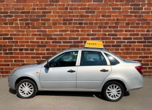 Автомобиль инструктора Lada Granta