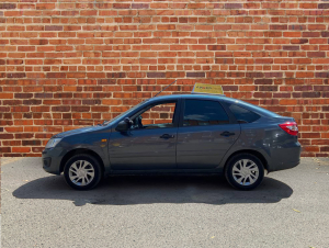 Автомобиль инструктора Lada Granta