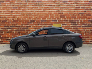 Автомобиль инструктора Lada Vesta