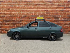 Автомобиль инструктора Lada Priora