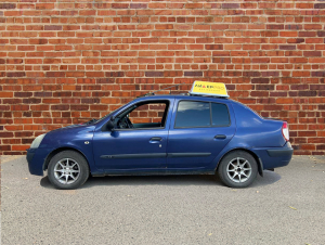 Автомобиль инструктора Renault Symbol EX