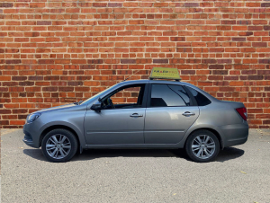 Автомобиль инструктора Lada Granta